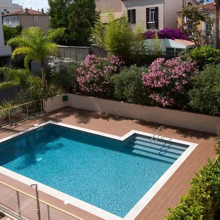 2 Pieces Avec Clim, Terrasse, Piscine, 100m Lägenhet *
