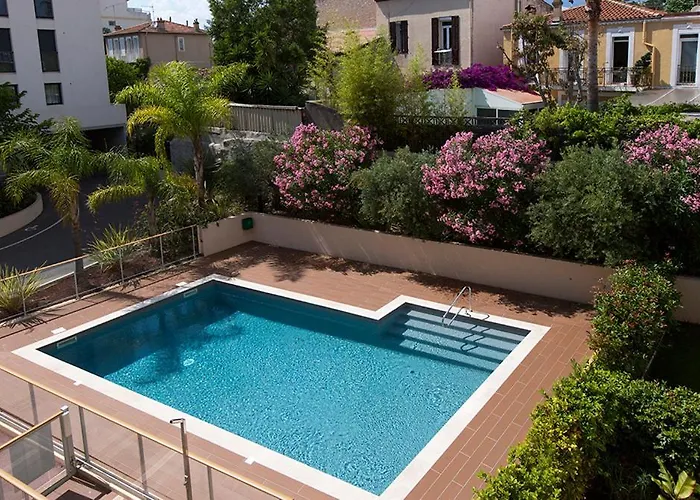 2 Pieces Avec Clim, Terrasse, Piscine, 100m アパート カンヌ