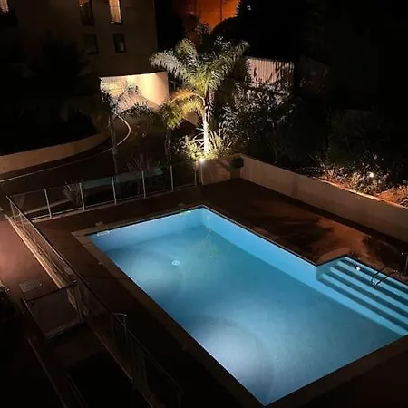 Apartment 2 Pieces Avec Clim, Terrasse, Piscine, 100m *